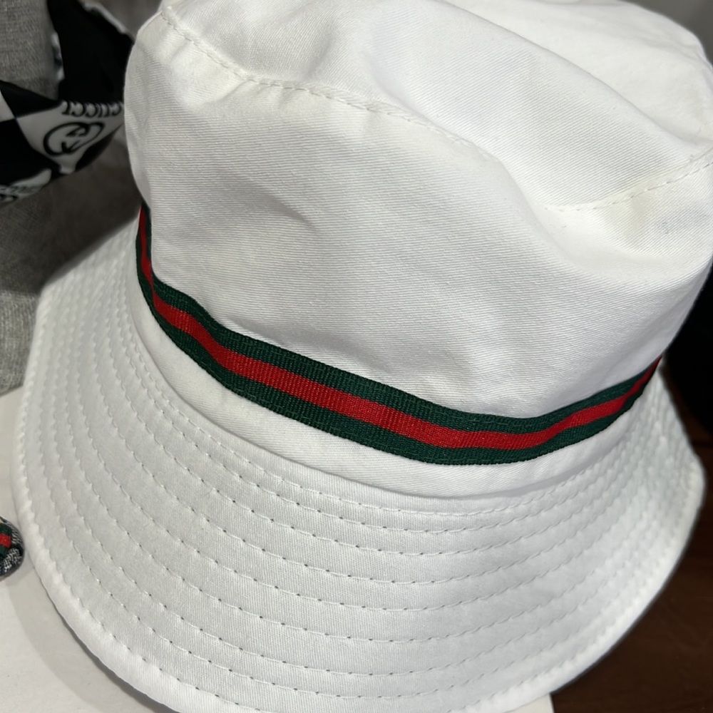 Bucket Hat